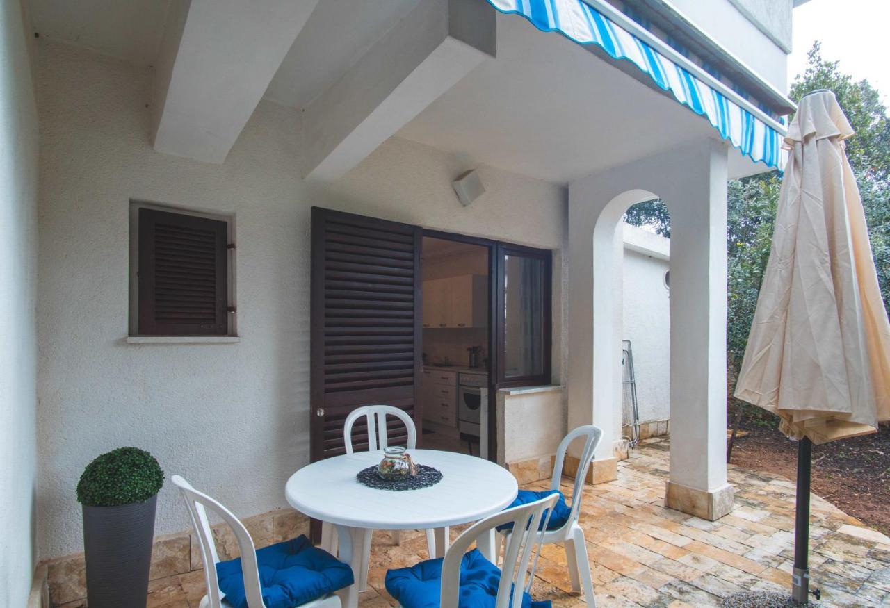 Apartamento Ostaric Mandre Exterior foto