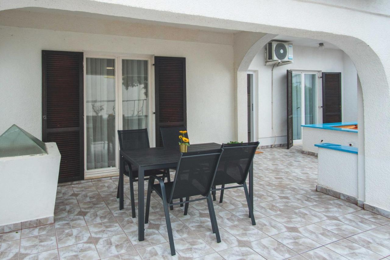 Apartamento Ostaric Mandre Exterior foto